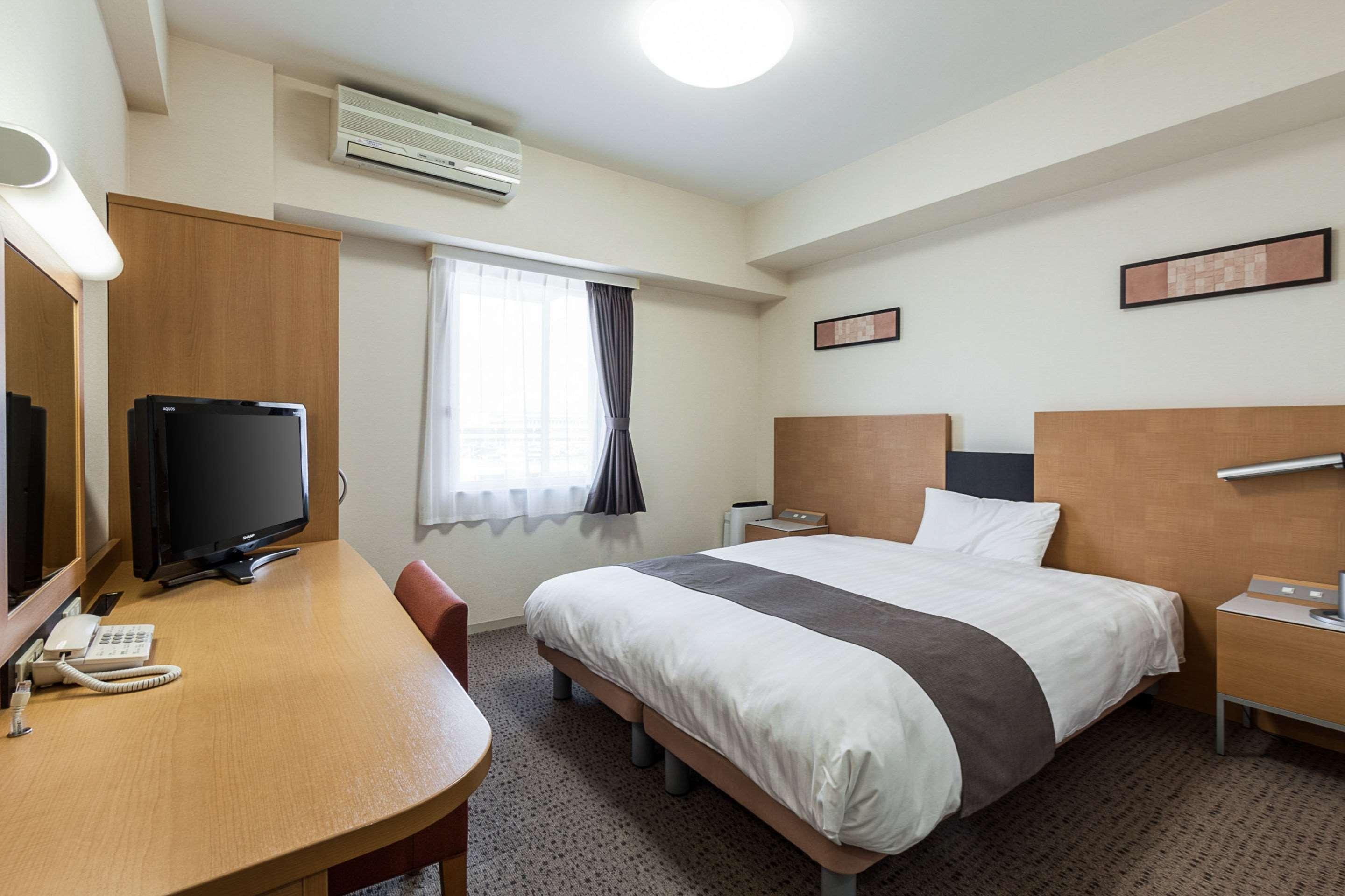 Comfort Hotel Central International Airport Тюбу Экстерьер фото